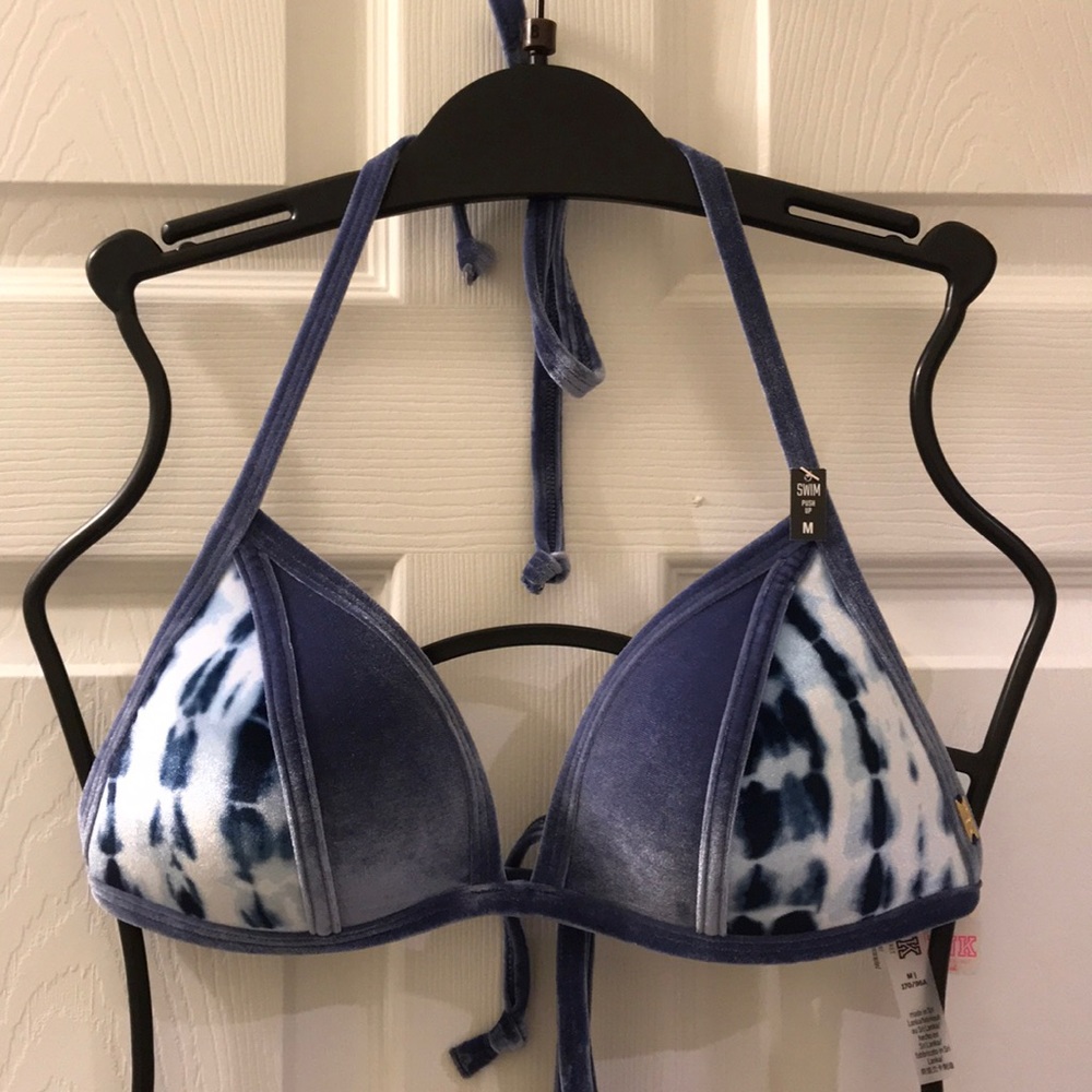 Top only 💖Victoria’s Secret PINK Triangle Velvet